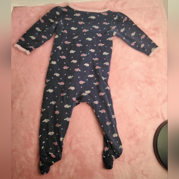 Just one you by carter's 6 month girl zippered sleeper with turtles - Picture 4 of 5